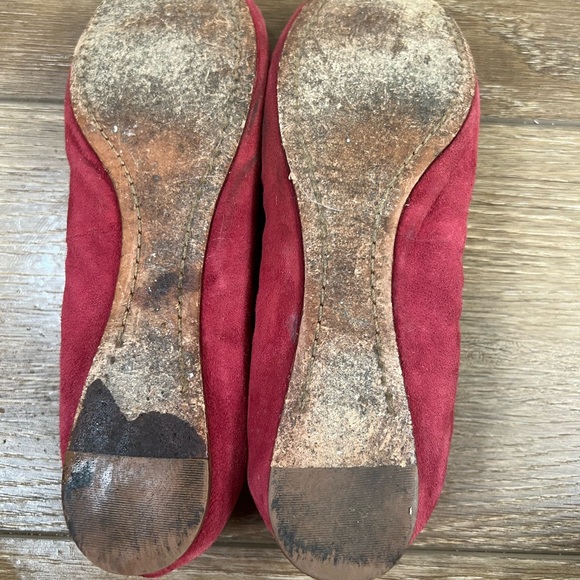 Tory Burch Caroline II Suede Red Cabernet flat - Picture 7 of 9